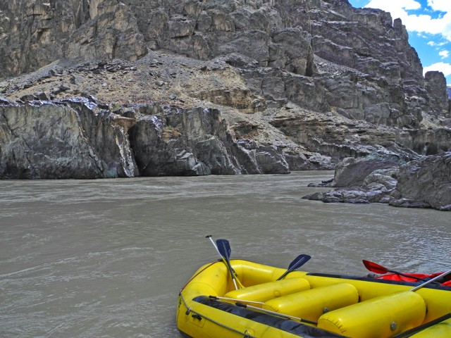 Raft on the Zanskar