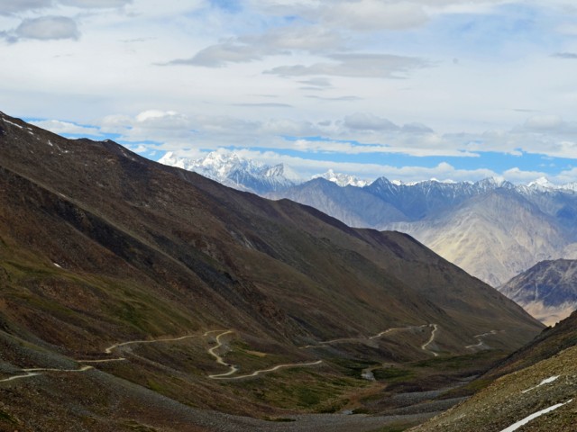 Road to Nubra Valley