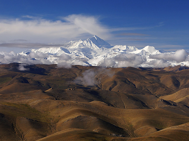 Overland Route to Everest from Lhasa