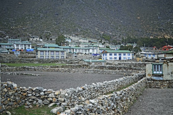 Green Roofs of Khunde